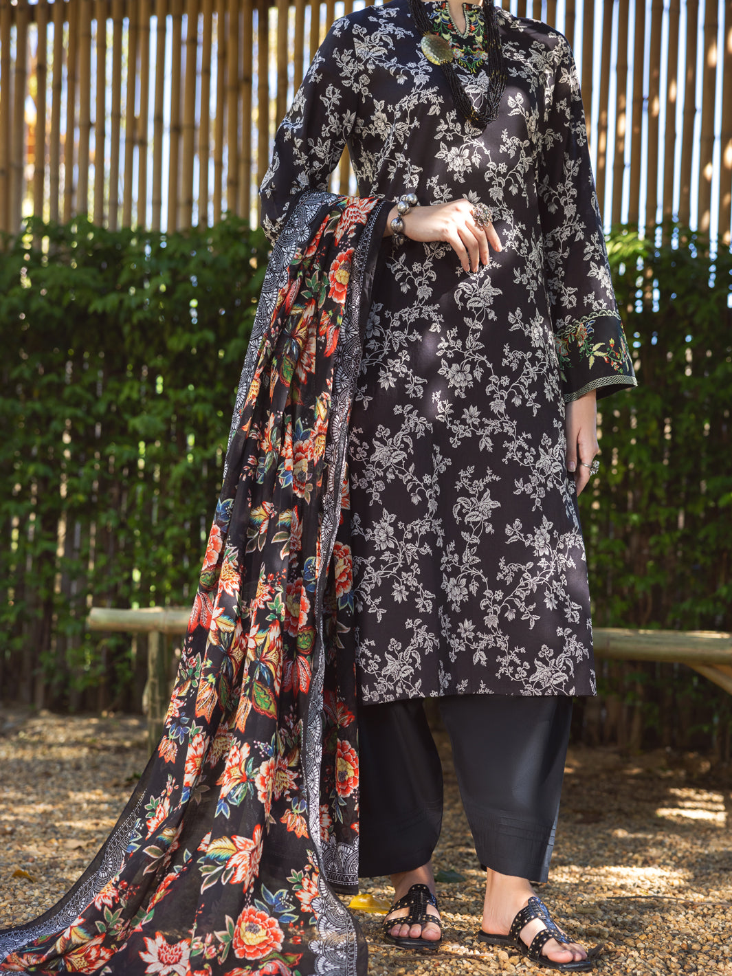 Black Lawn 3Pc Stitched - ALP-3PS-1719