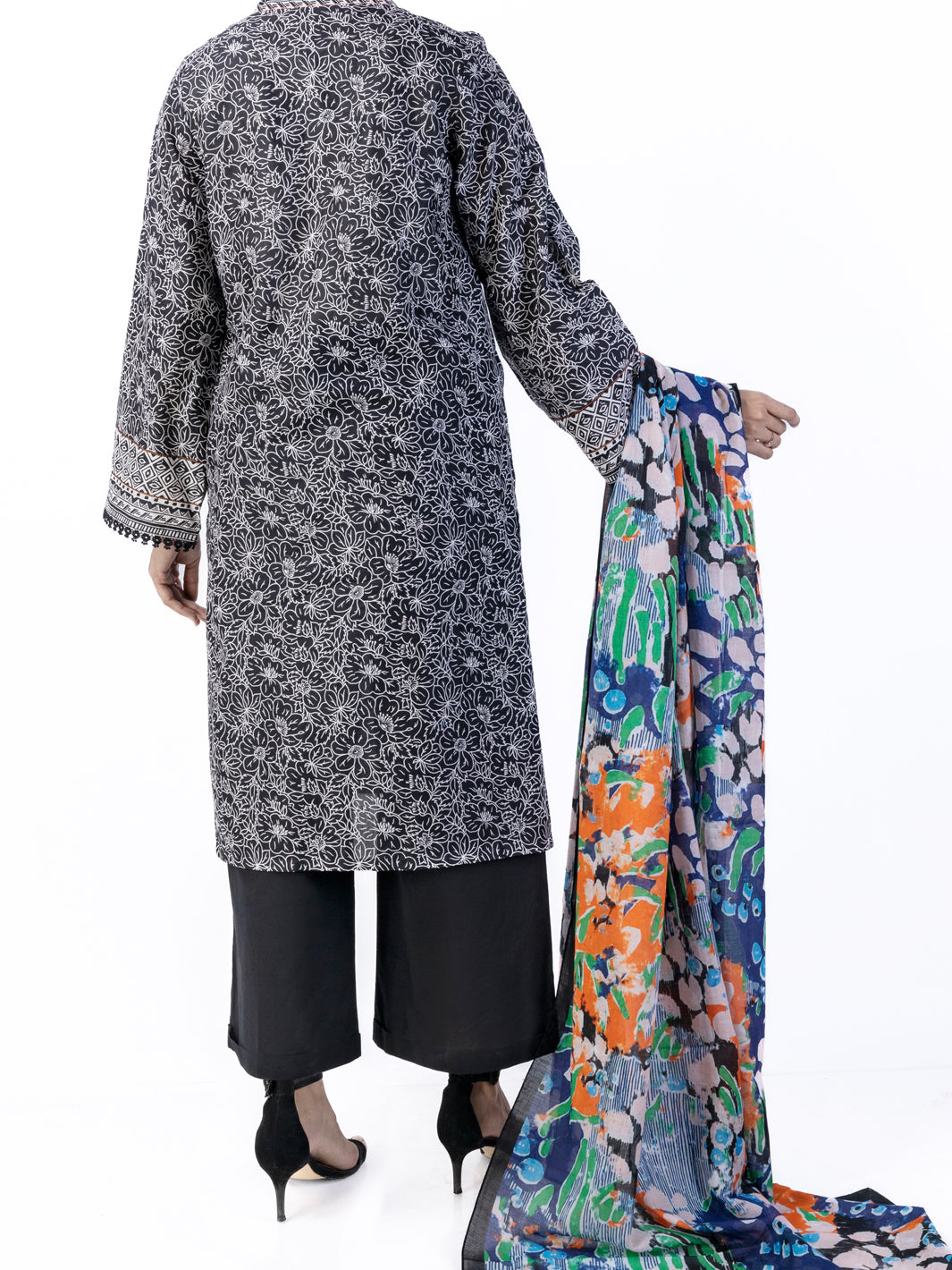 Black Lawn 3 Piece Unstitched - ALP-3PS-1750 - Almirah Online