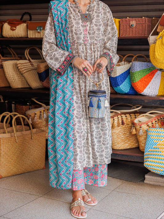 Black & White Lawn 3 Piece Unstitched - ALP-3PS-1755 - Almirah Online