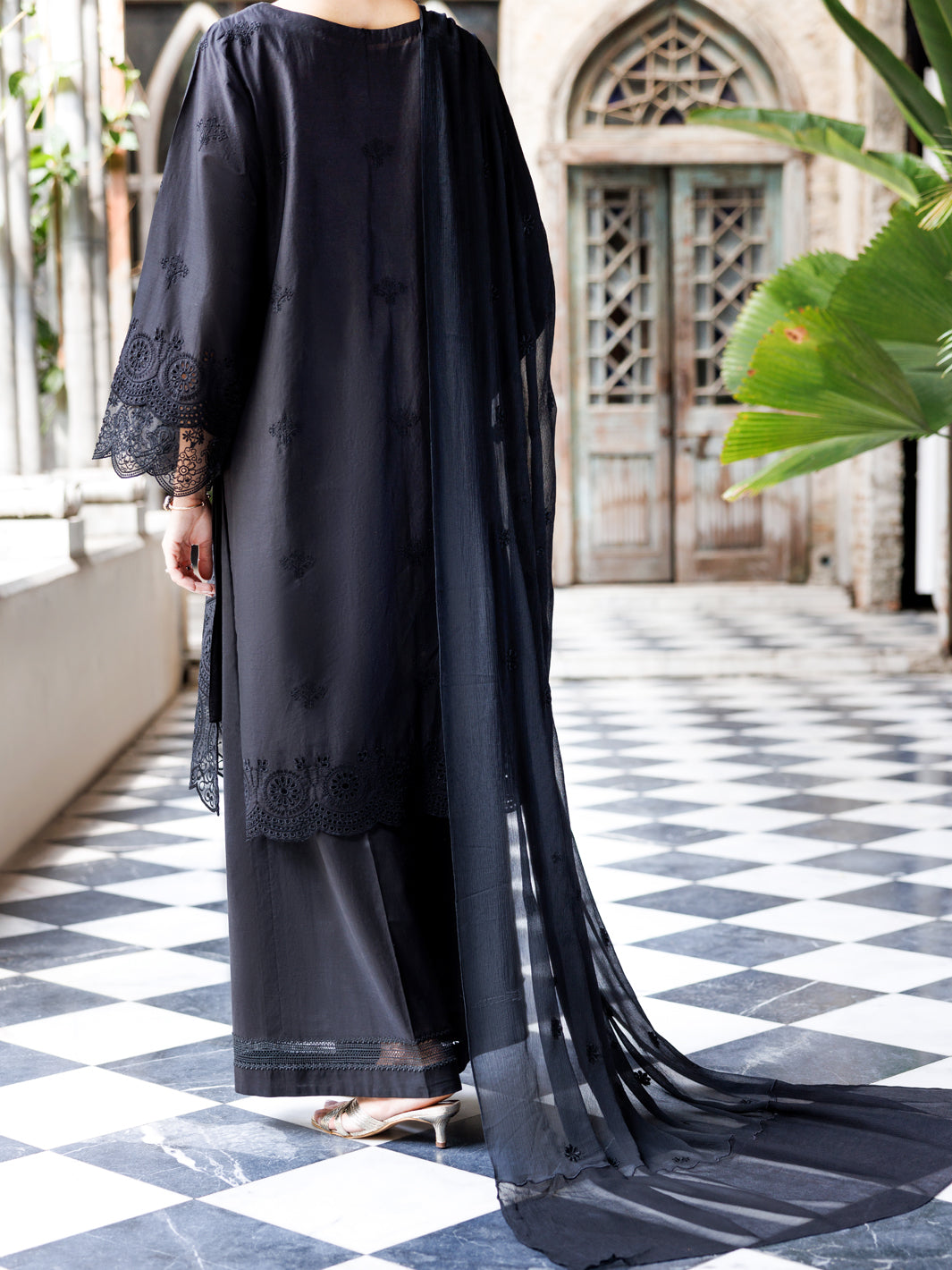 Black Schiffli Lawn 3Pc Stitched - ALP-3PS-2111