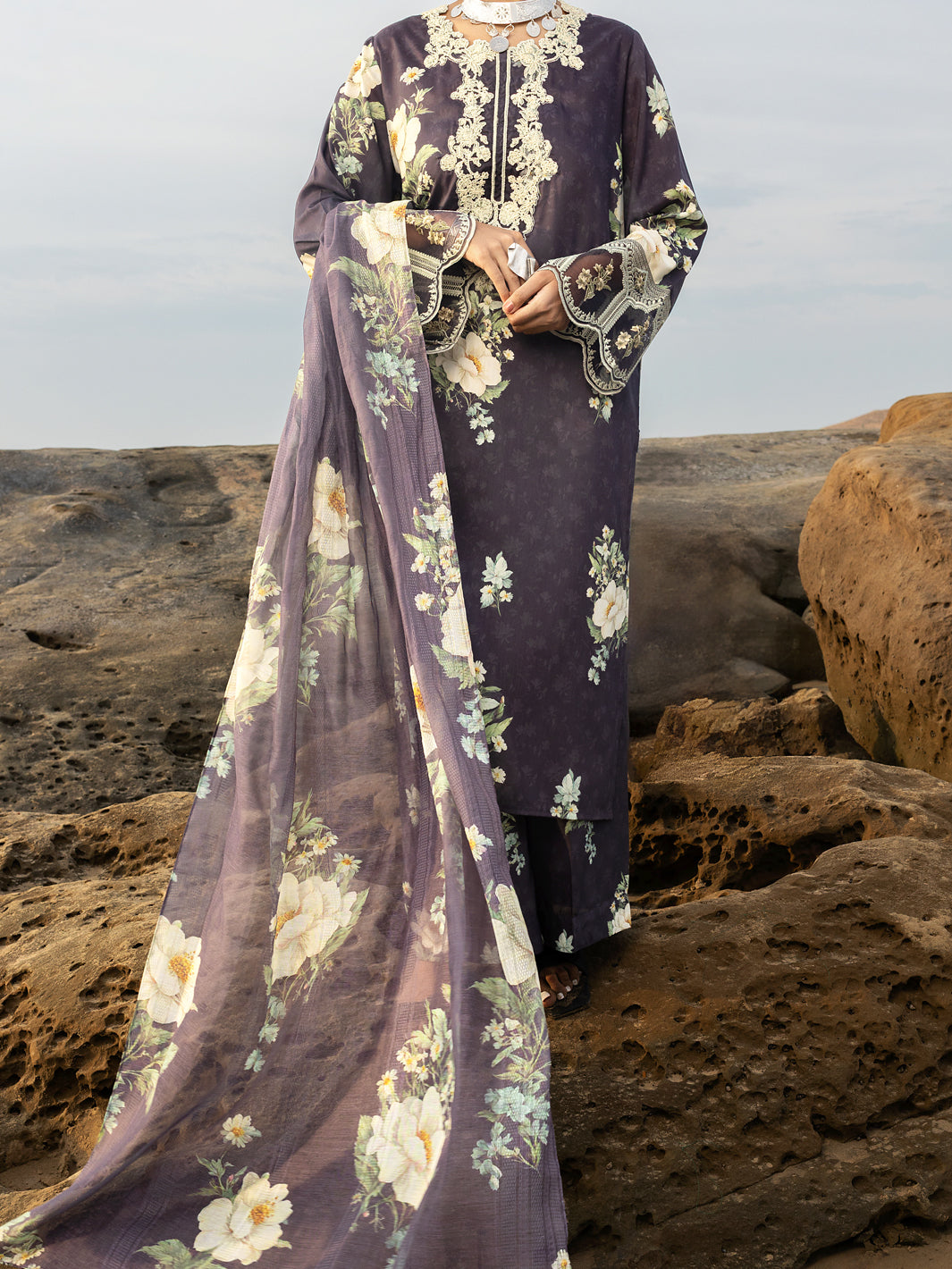 Black Lawn 3 Piece Unstitched - ALP-3PS-2220