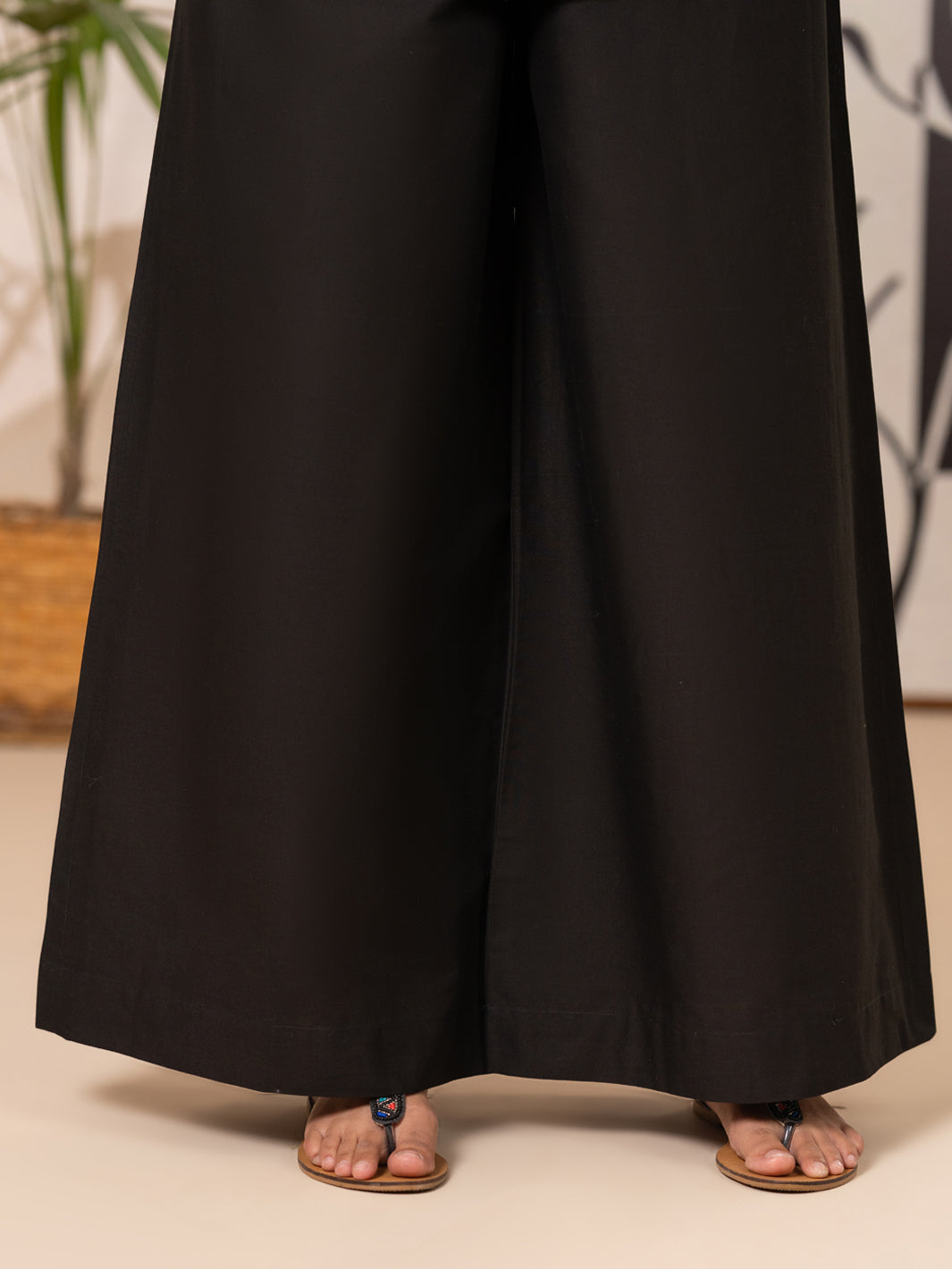 Prices For Black AL-T-836 Is: 2,350/-PKR