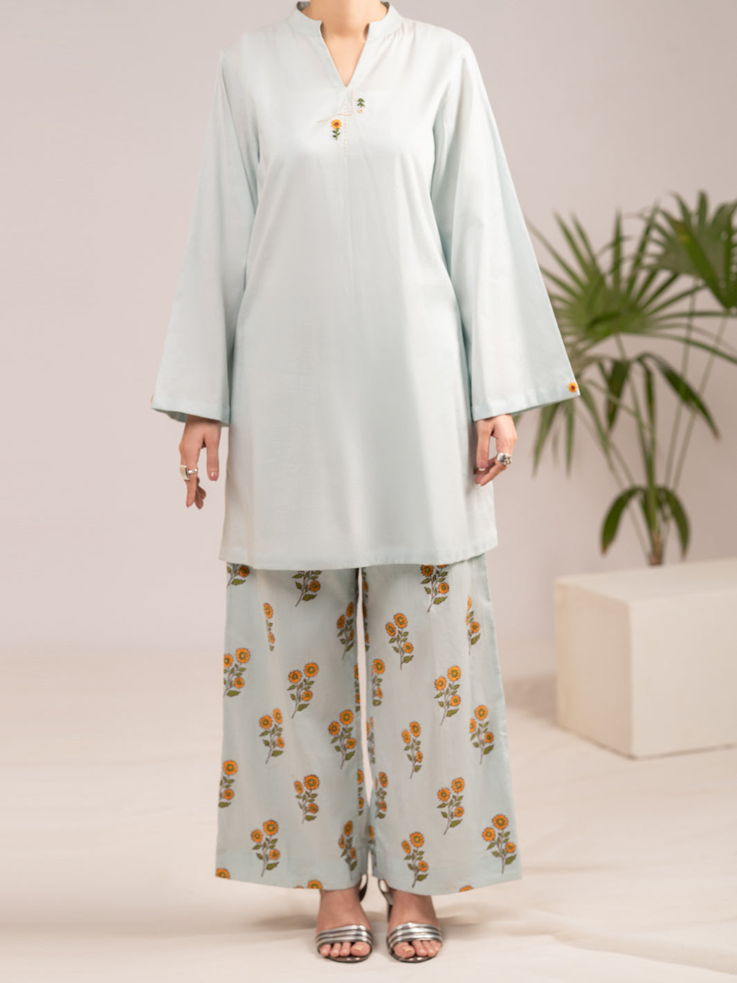 Ferozi Lawn 2Pc Stitched - AL-2PS-LKS-1108