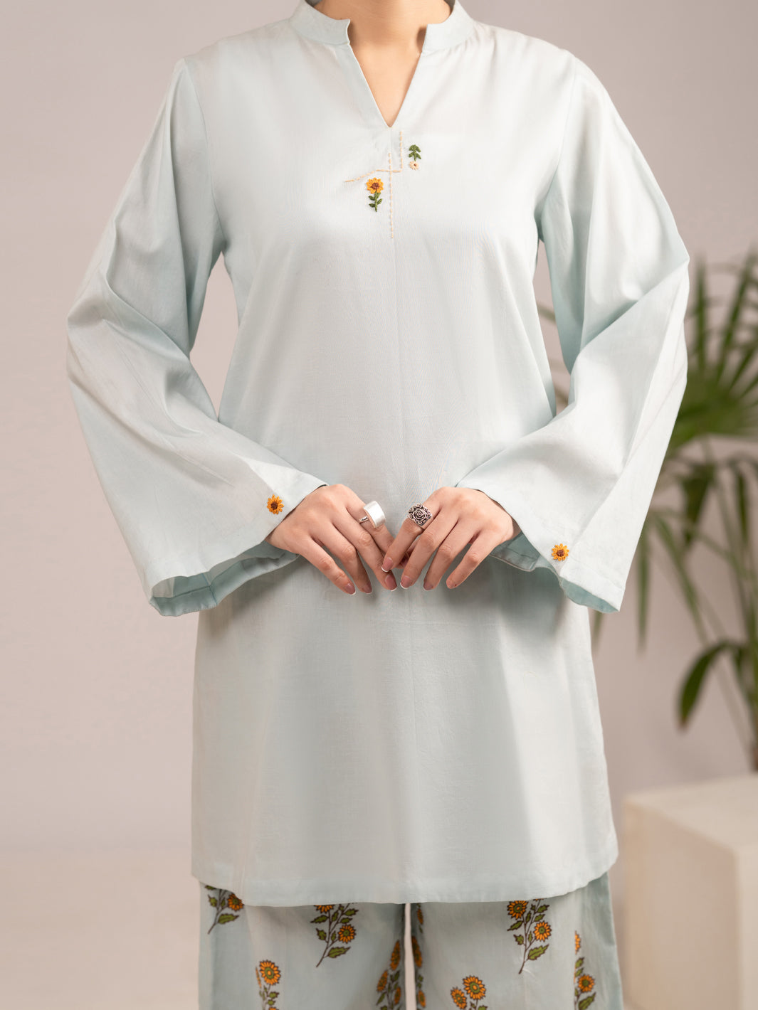 Ferozi Lawn 2Pc Stitched - AL-2PS-LKS-1108