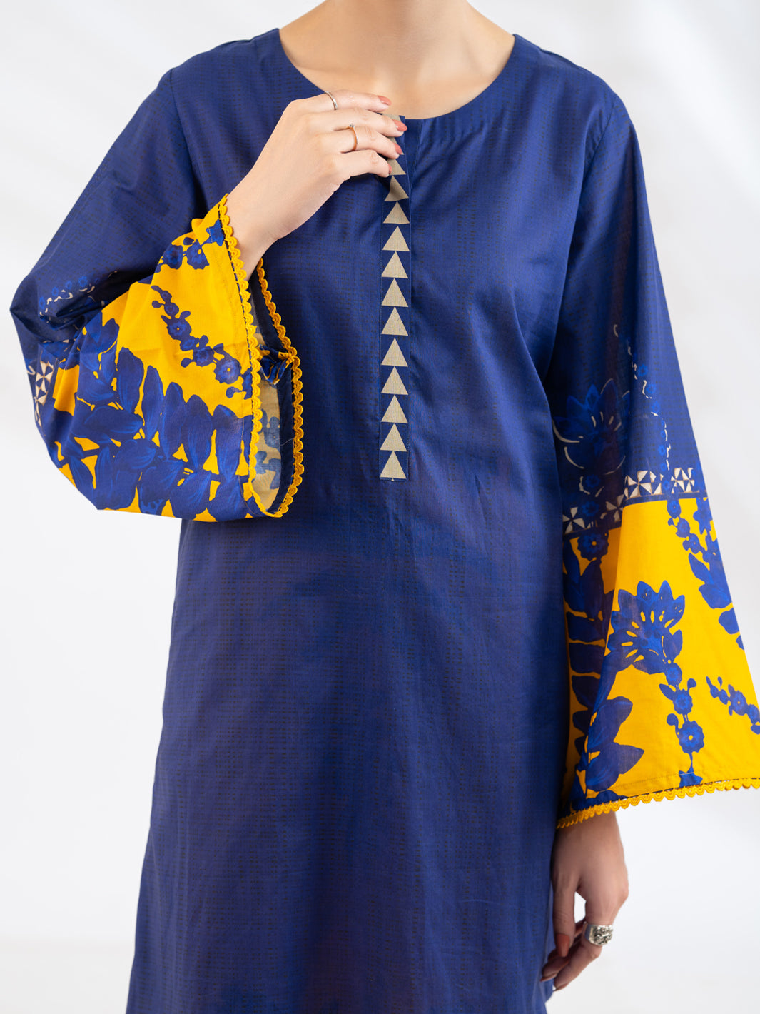 Blue Lawn 2Pc Stitched - AL-2PS-LKS-1114