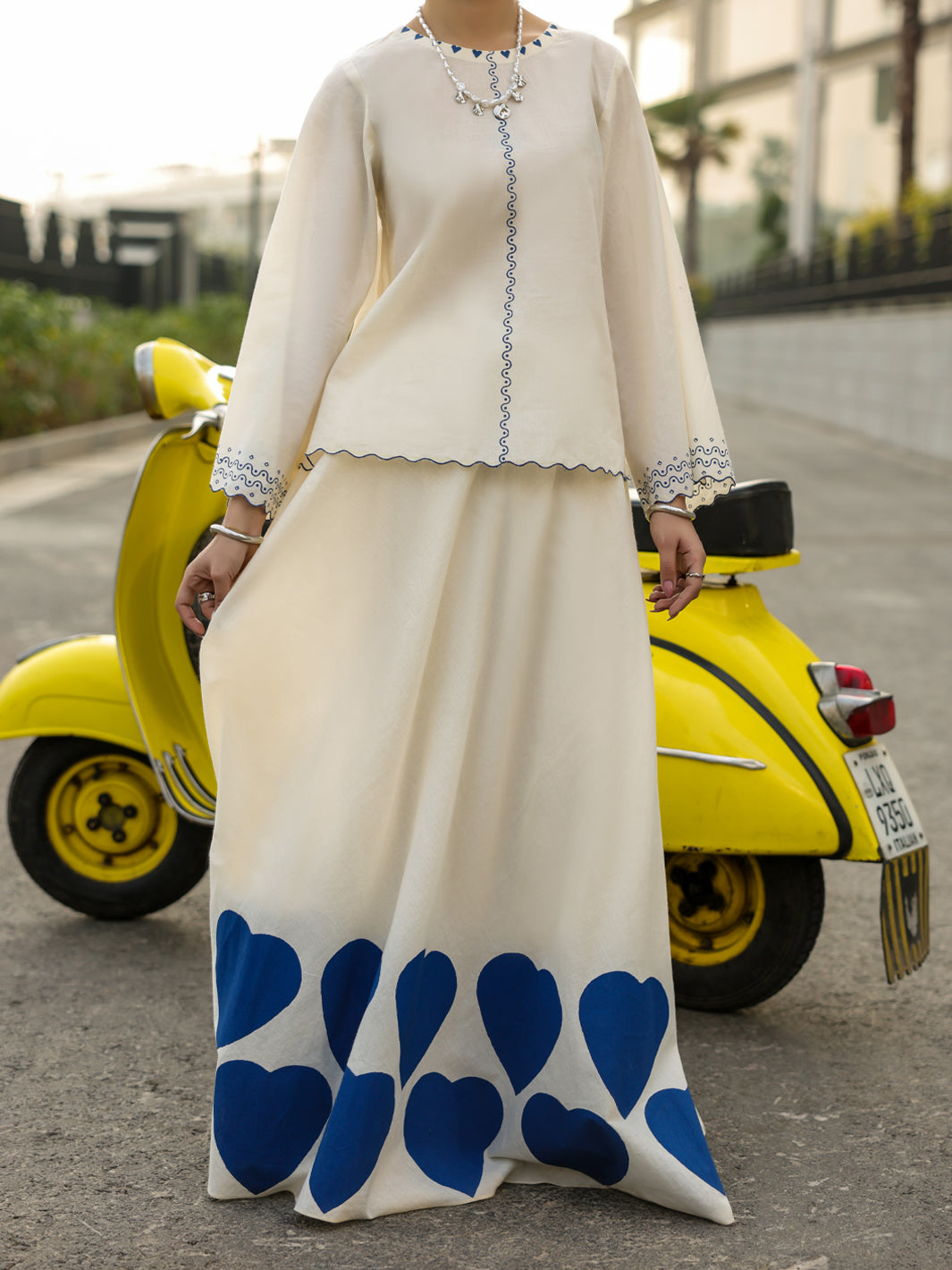 White Lawn Stitched 2Pc - AL-2PS-LKS-1143B