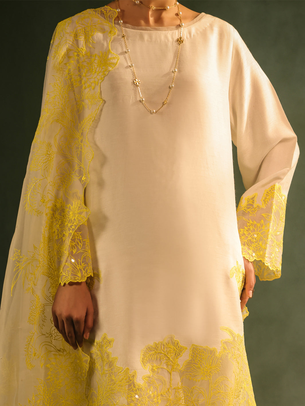 White Raw Silk Formal 3Pc Stitched - AL-3PS-SS-LS-573