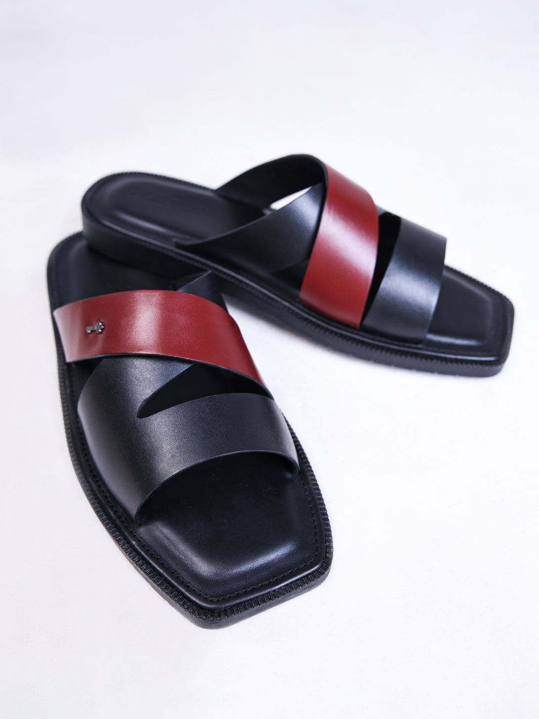 Black Slippers - AL-MFW-SNDL-004