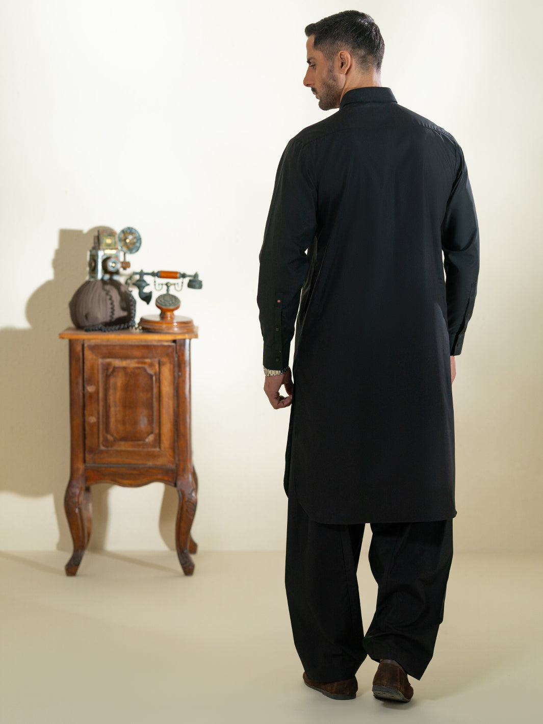Black Kameez Shalwar - ALWA-KS-595