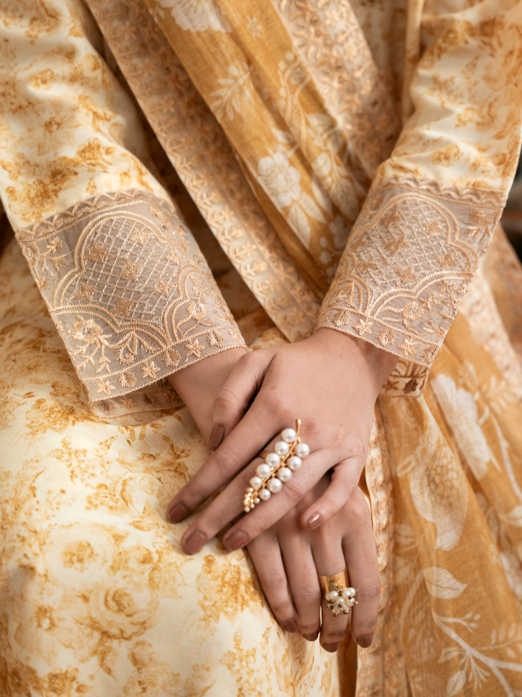 Off White Silk Lawn Stitched 3Pc - ALP-3PS-2363