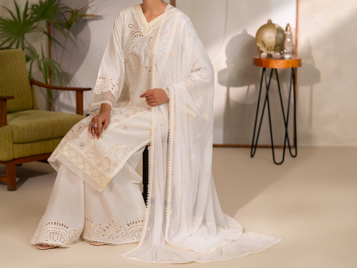Off White Lawn Unstitched 3Pc - ALP-3PS-2451