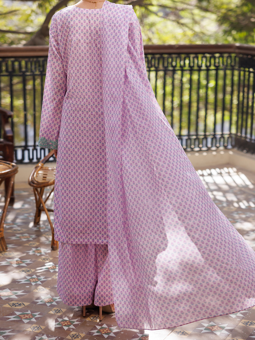 Light Purple Lawn Stitched 3Pc - ALP-3PS-2573