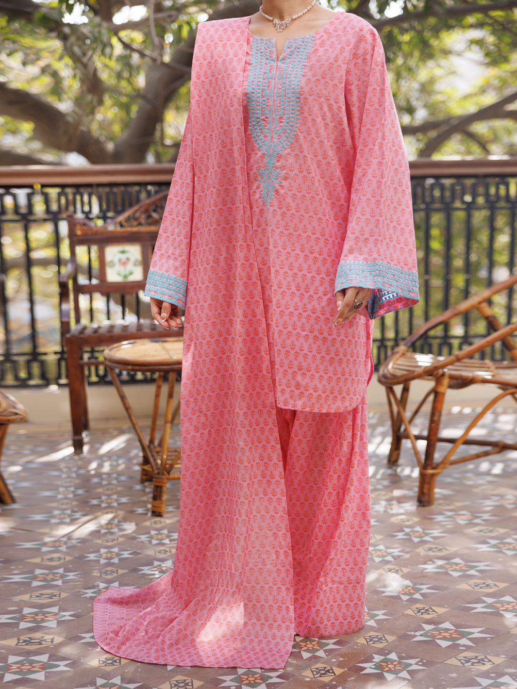 Pink Lawn Stitched 3Pc - ALP-3PS-2574