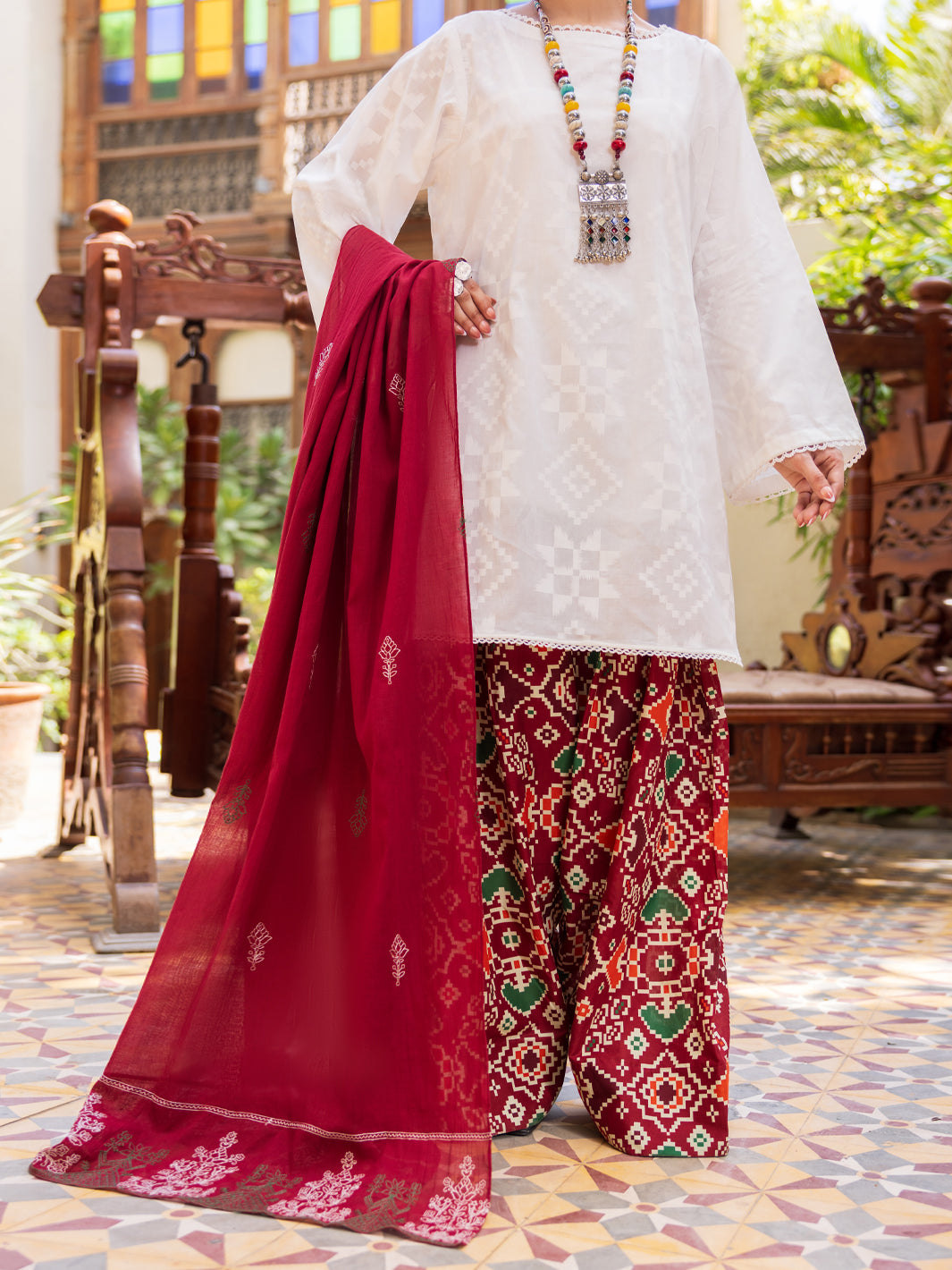 White Cambric 3Pc Stitched  - Women Stitched 3 Piece | ALMIRAH