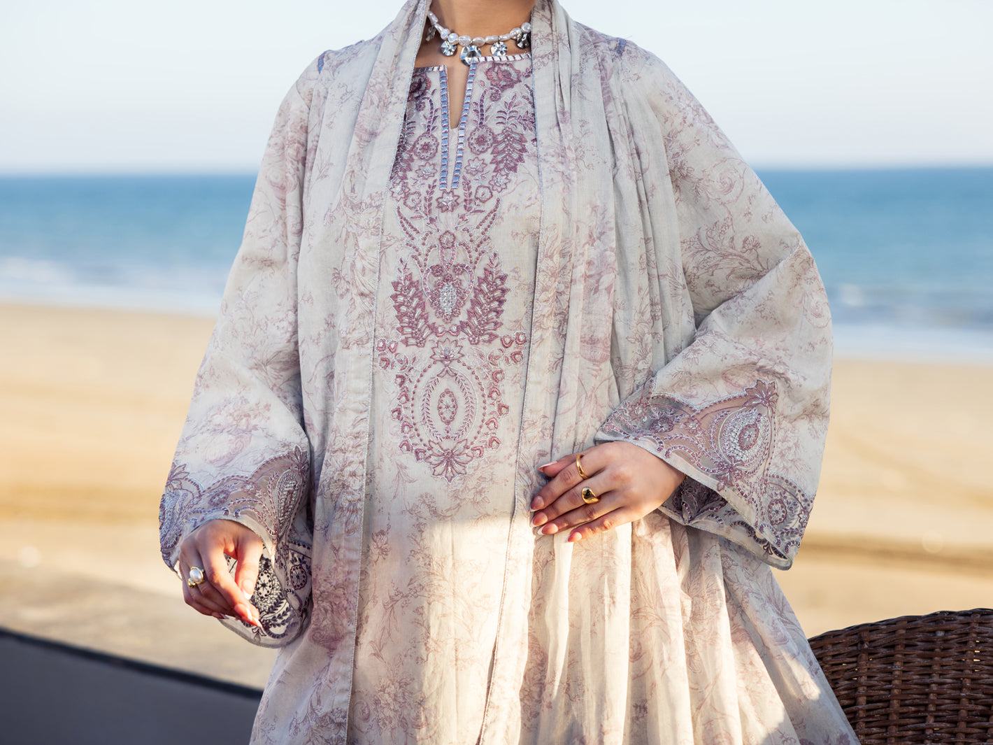 Grey Lawn Stitched 3PC - ALP-3PS-2640