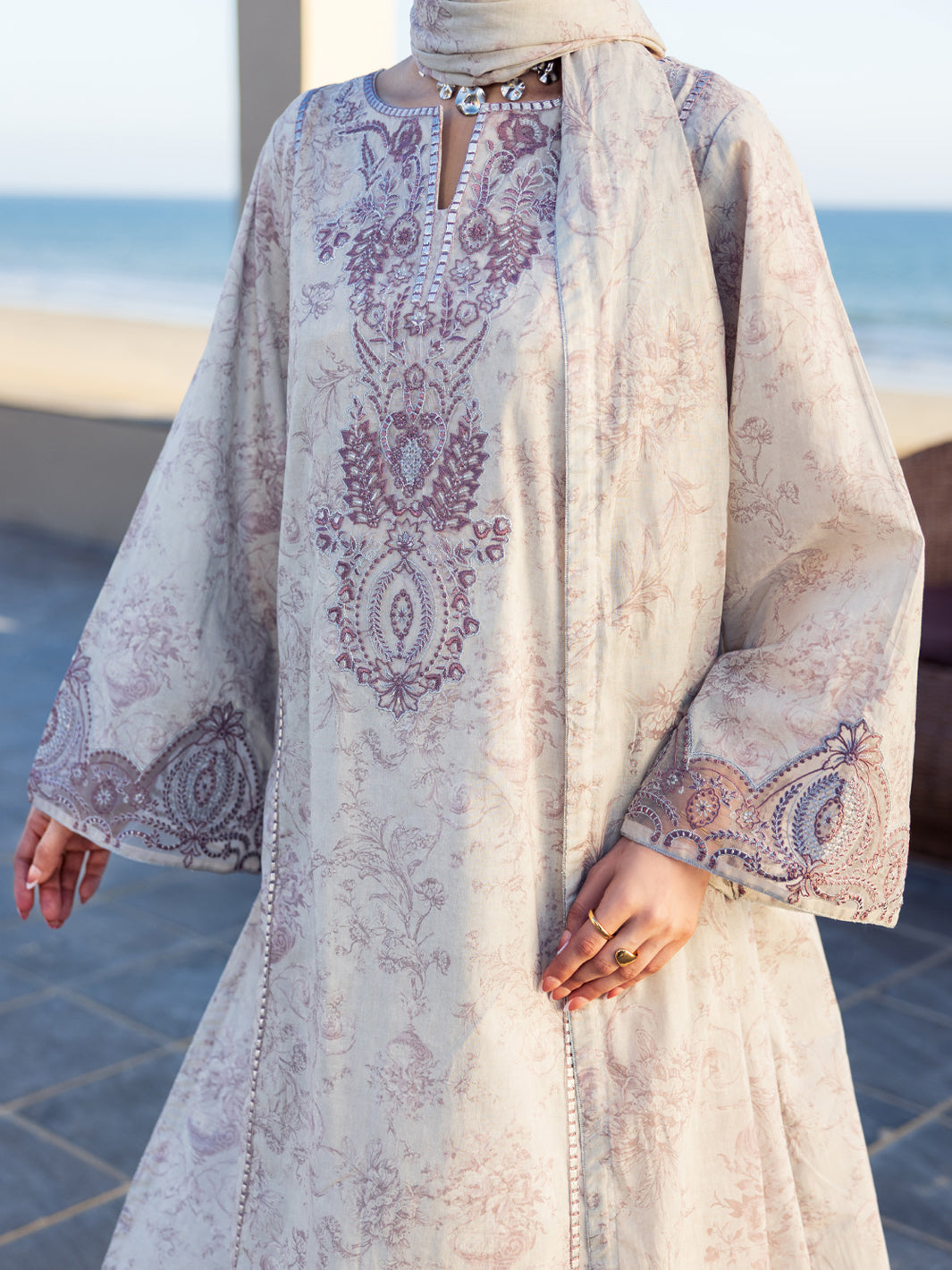 Grey Lawn Stitched 3PC - ALP-3PS-2640