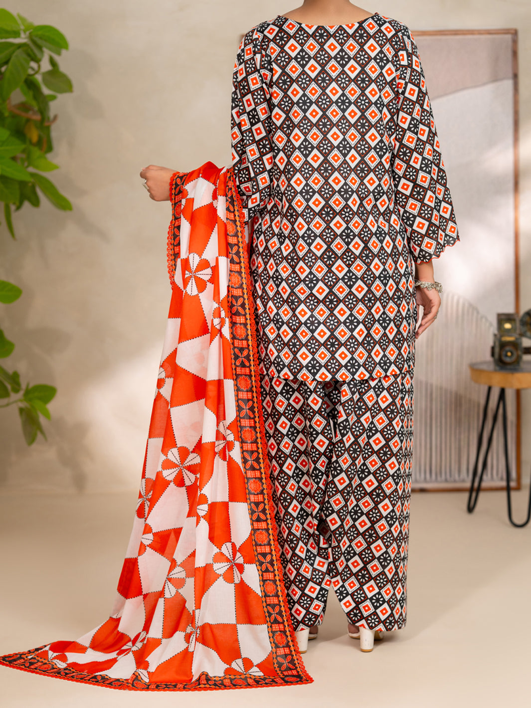 Black Lawn Unstitched 3PC - ALP-3PS-2679