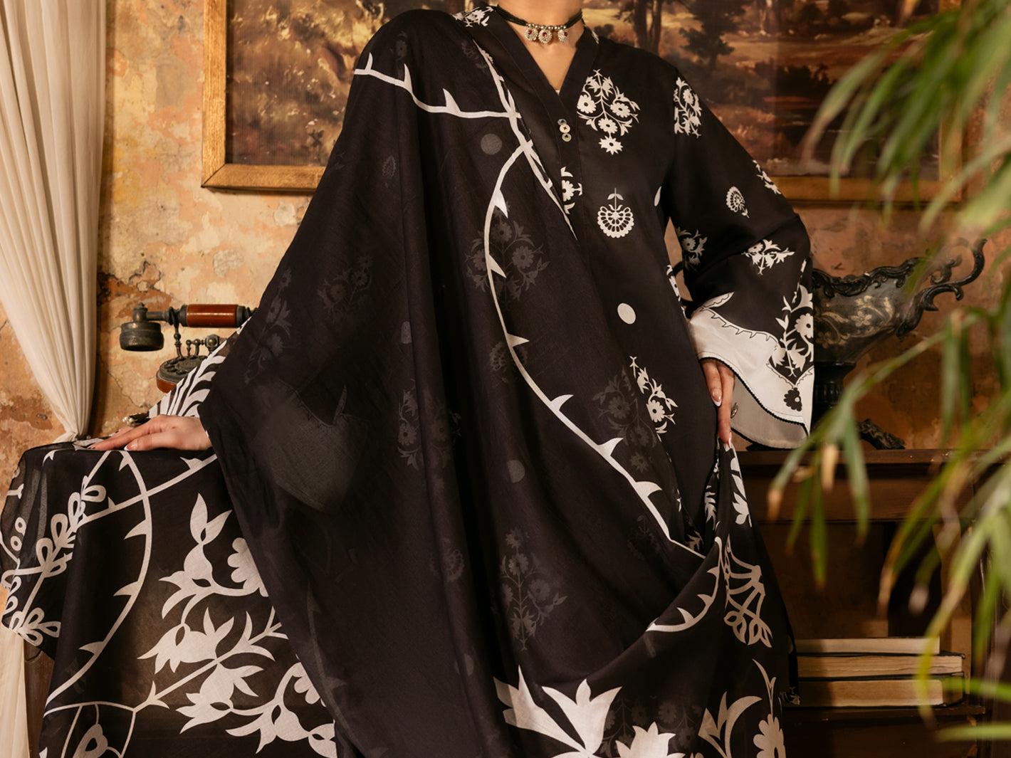 Black Cotton Lawn Unstitched 3PC - ALP-3PS-2711