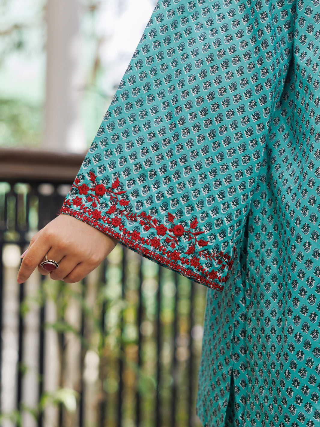 Green Lawn 3Pc Stitched - ALP-3PS-2572