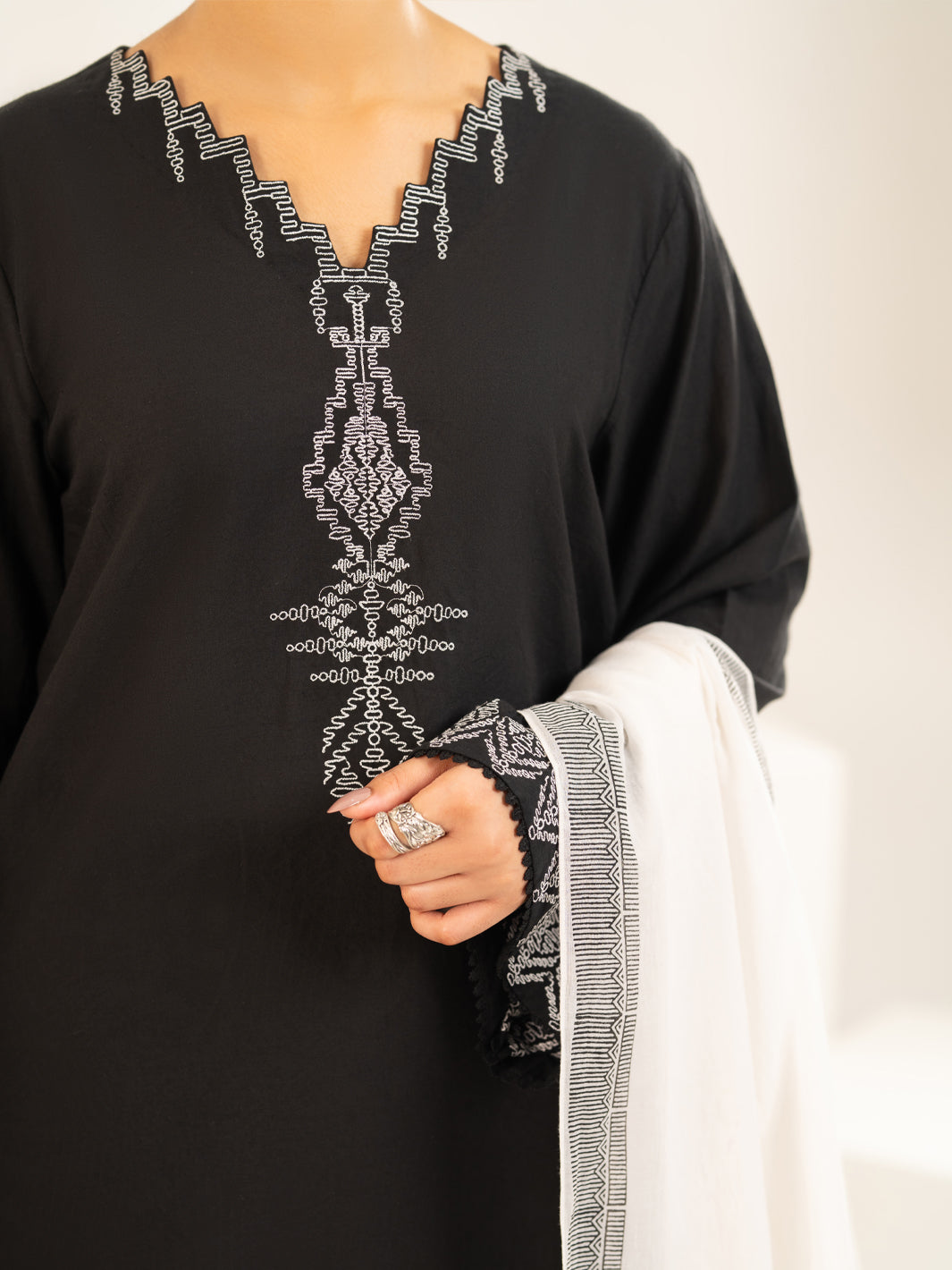 Black Lawn Stitched 2Pc - ALP-2PS-LKS-2533