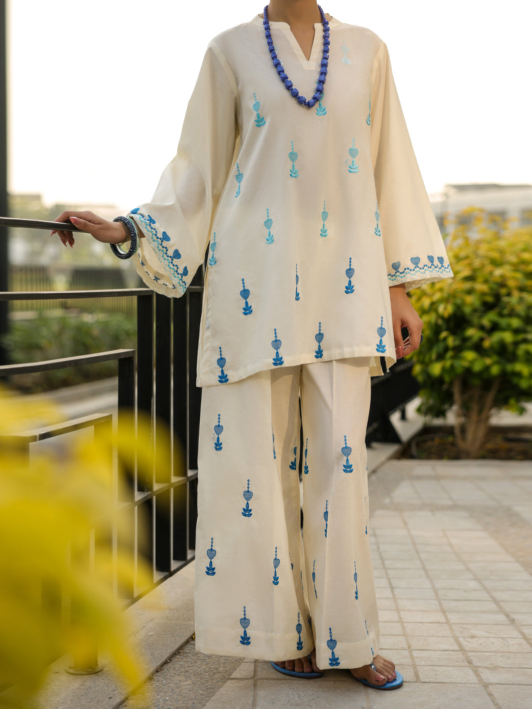 White Lawn 2Pc Stitched - ALP-2PS-LKS-2538