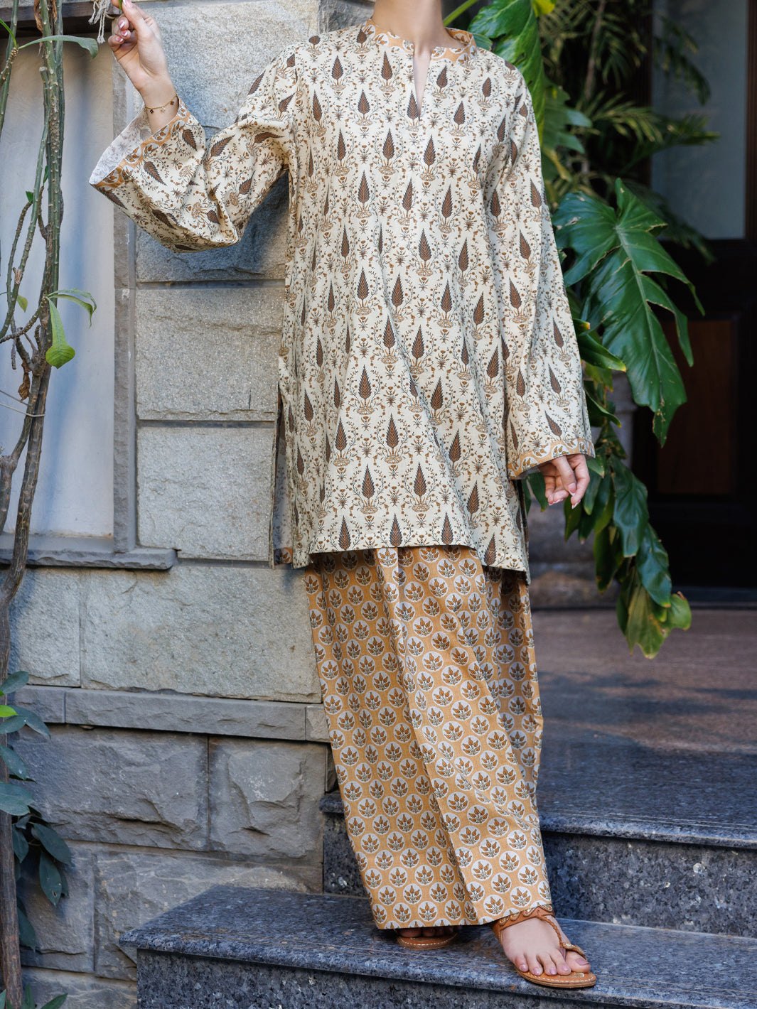 Fawn Lawn Co-Ord Set - ALP-2PS-SLKS-2771