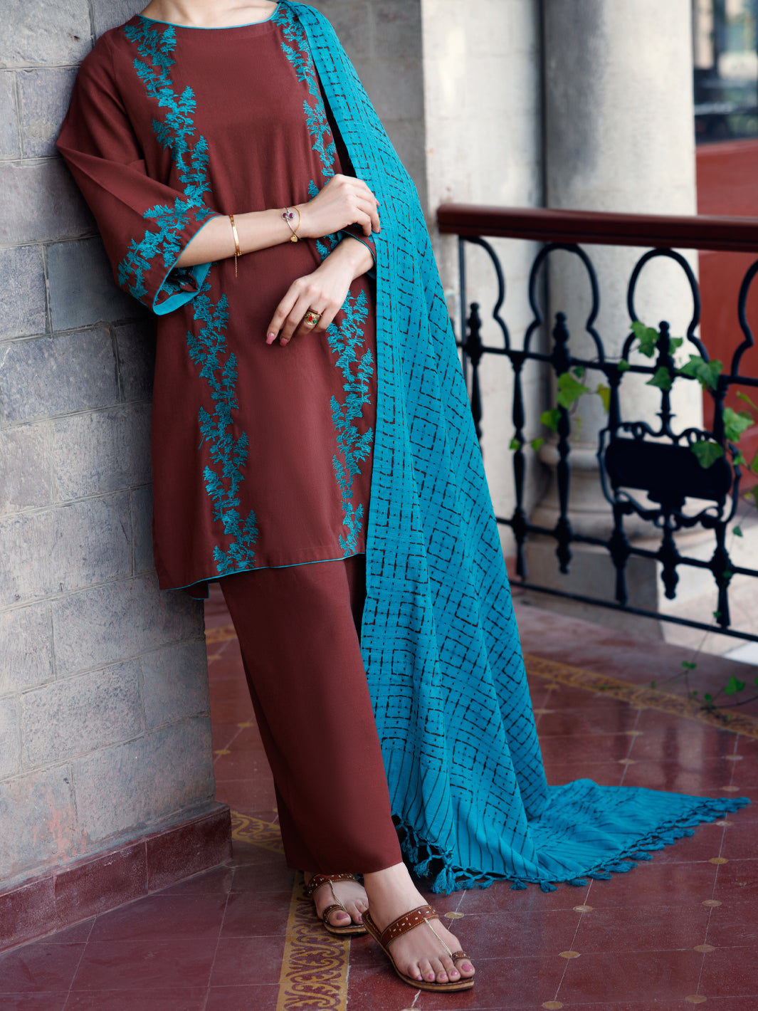 Brown Light Khaddar 3Pc Stitched - AWP-3PS-774