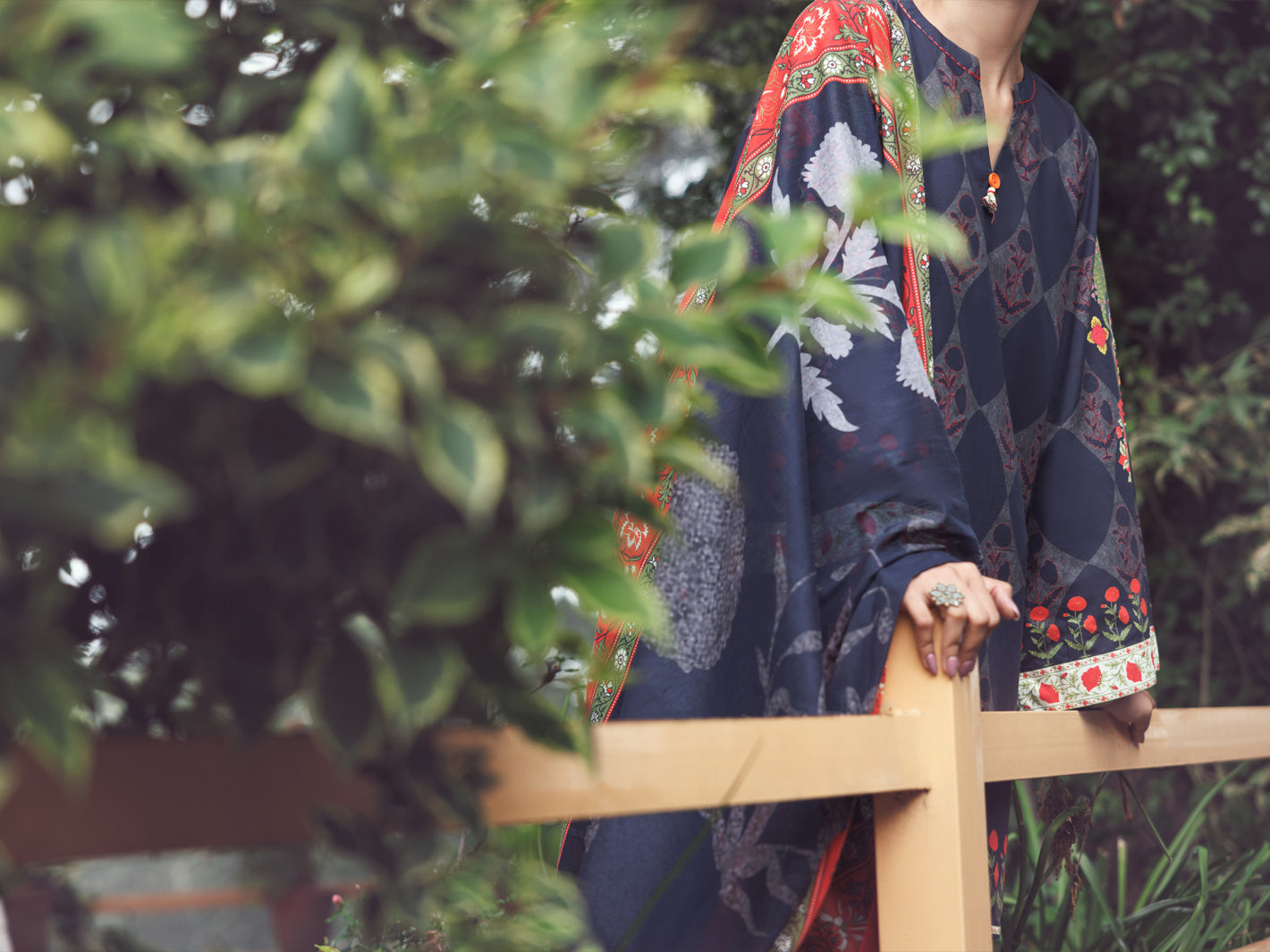 Black Lawn 3Pc Stitched - AWP-3PS-662