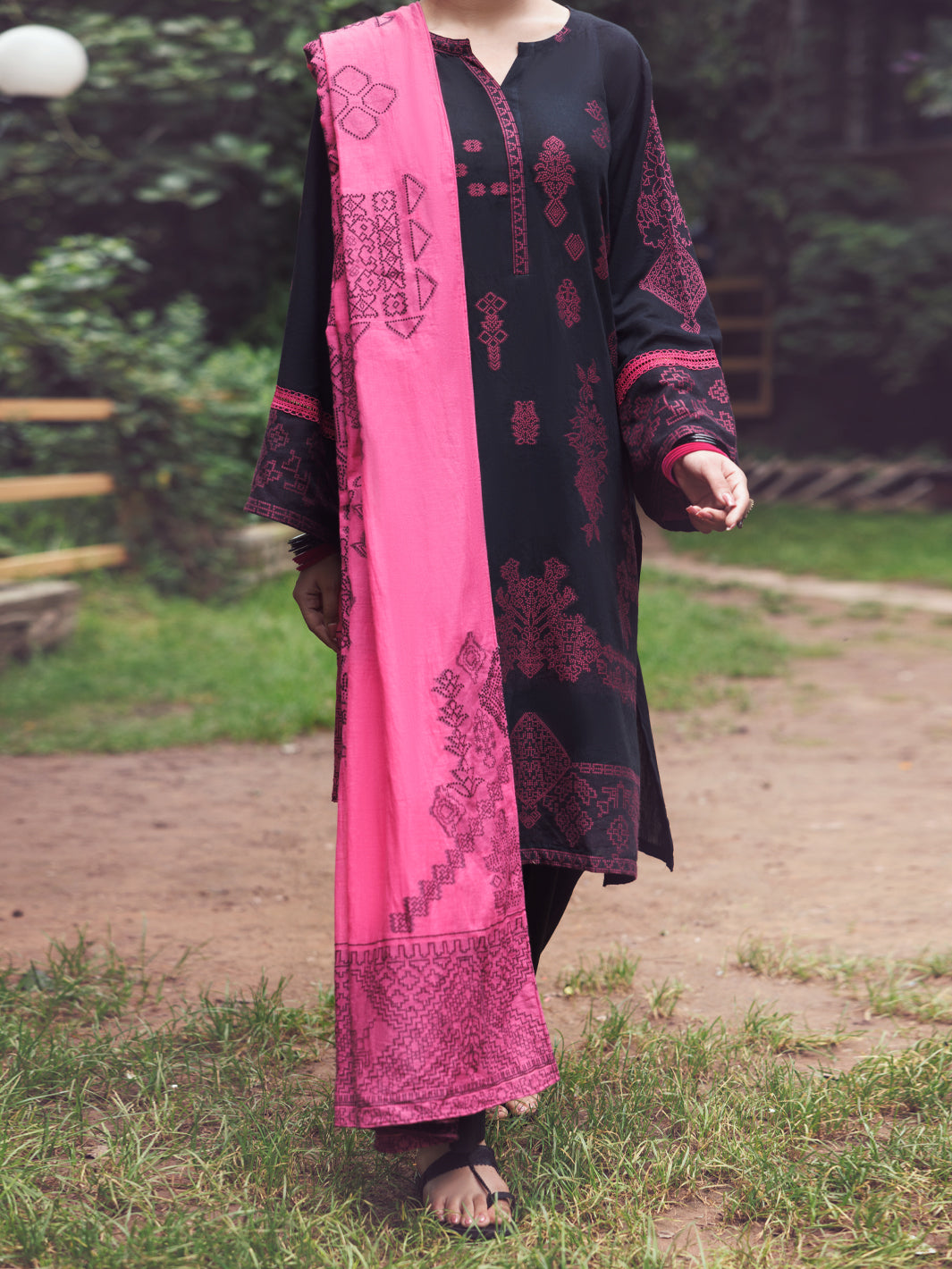 Black Jacquard 3Pc Stitched - AWP-3PS-750