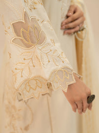 Off White Cotton Cambric 3Pc Stitched - AWP-3PS-949