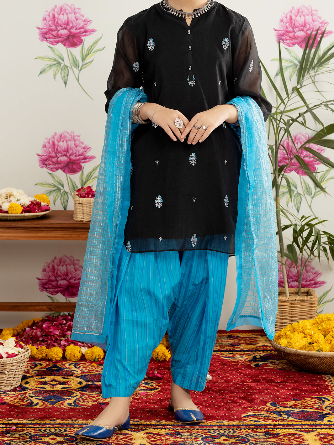 Ferozi Khaddi Net Girl Stole - ALT-ST-1027 - Almirah Online