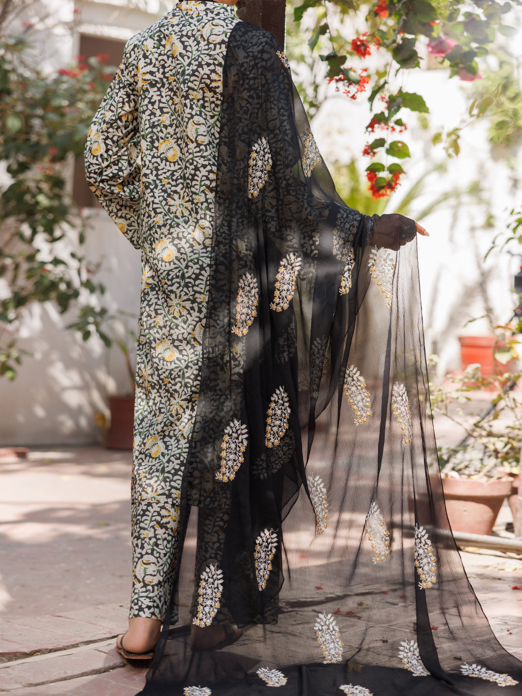 Ivory Lawn 3Pc Stitched - ALP-3PS-2148