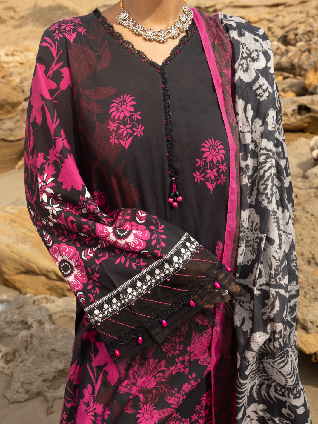 Black Lawn 2 Piece Unstitched - ALP-2PS-SLKD-UN-2255