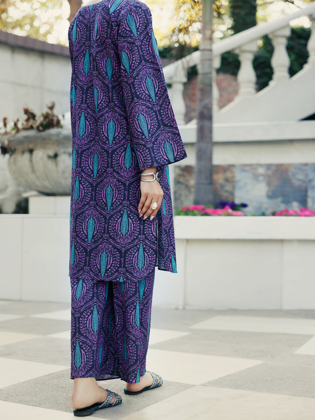 Black Lawn Co-ord Set - ALP-2PS-SLKS-2231