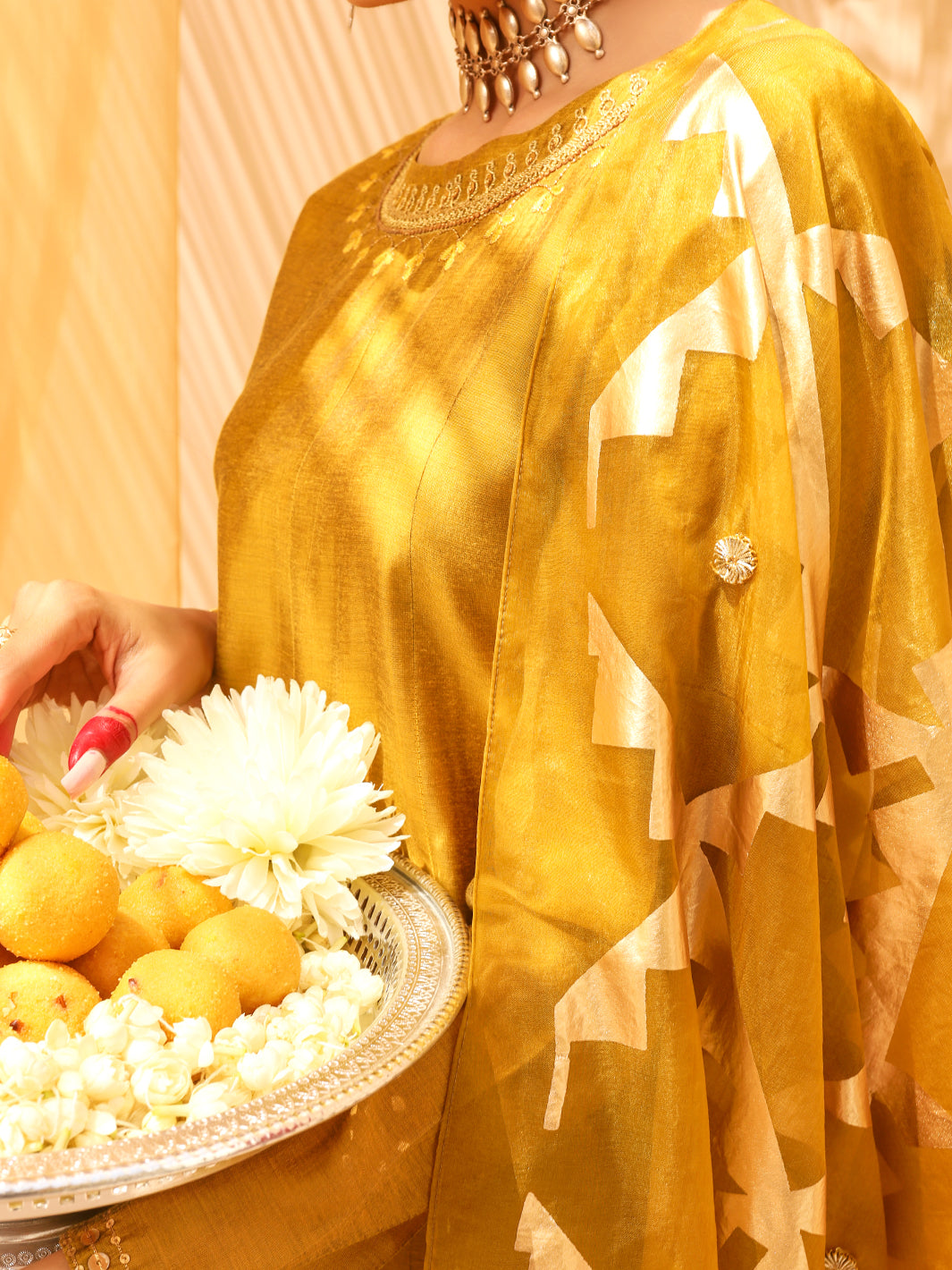 Lime Women Stole - ALCR-ST-1030 - Almirah Online