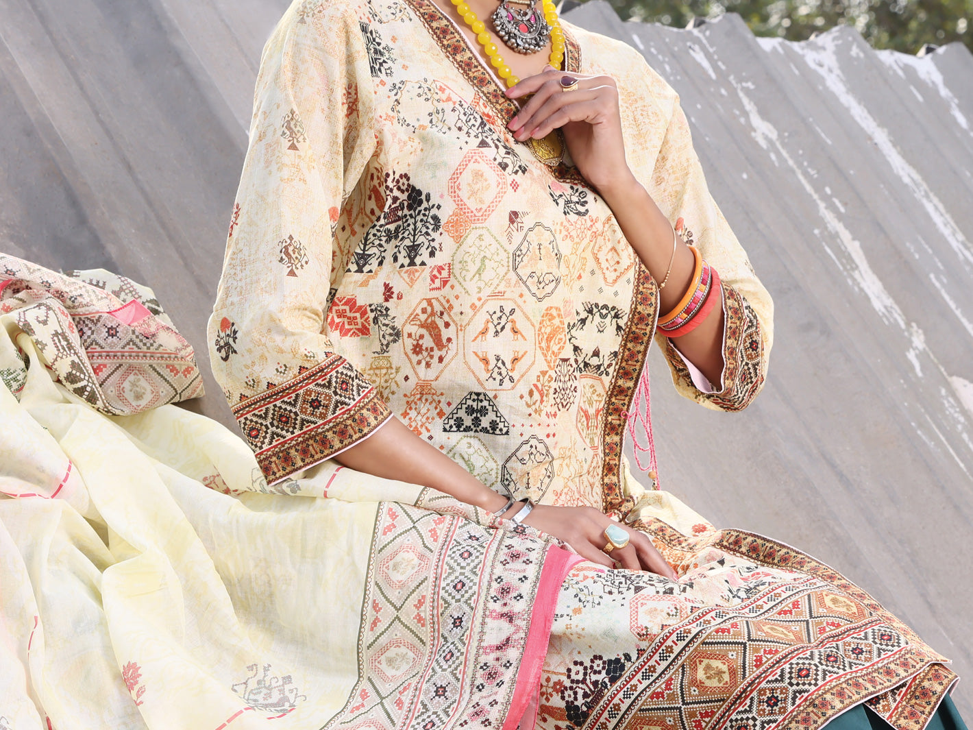 Beige Lawn 3Pc Stitched - ALP-3PS-1041