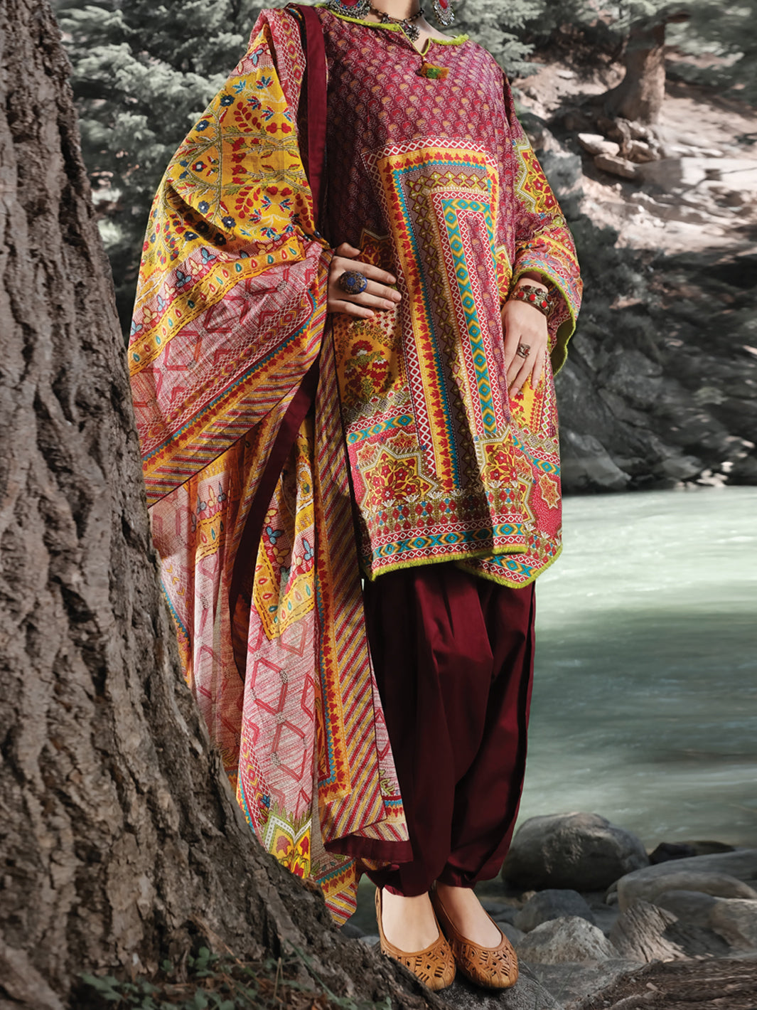 Maroon Cambric 3 Piece Stitched - AWP-253