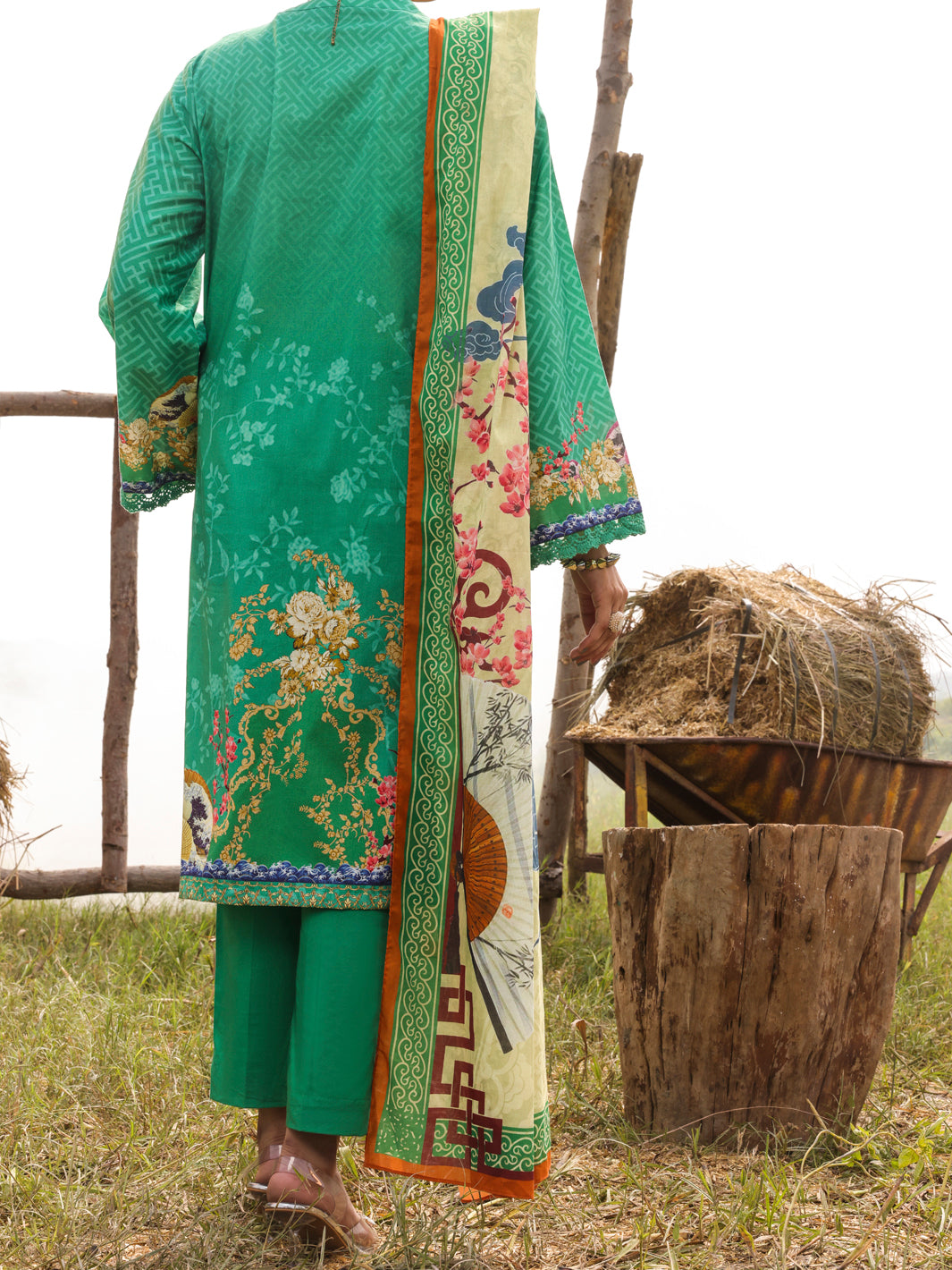 Green Cambric Unstitched 3Pc - AWP-3PS-519