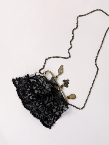 Women Locket - AL-CHLKT-567
