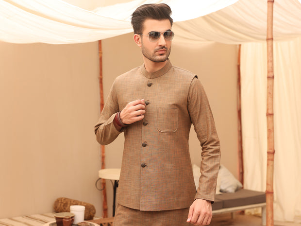 Kurta shalwar with outlet waistcoat