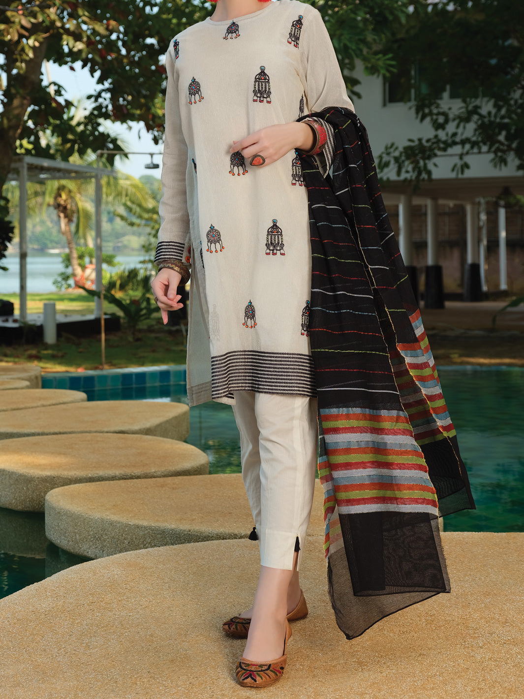 Off White Lawn 3Pc Stitched - ALP-3PS-815