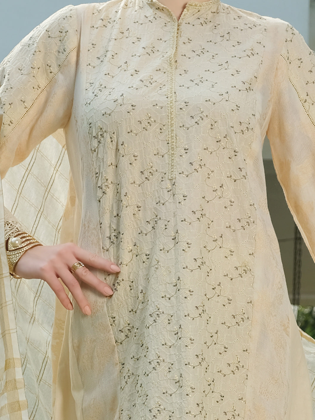 Off White Schiffli Lawn 3Pc Stitched - ALP-3PS-826