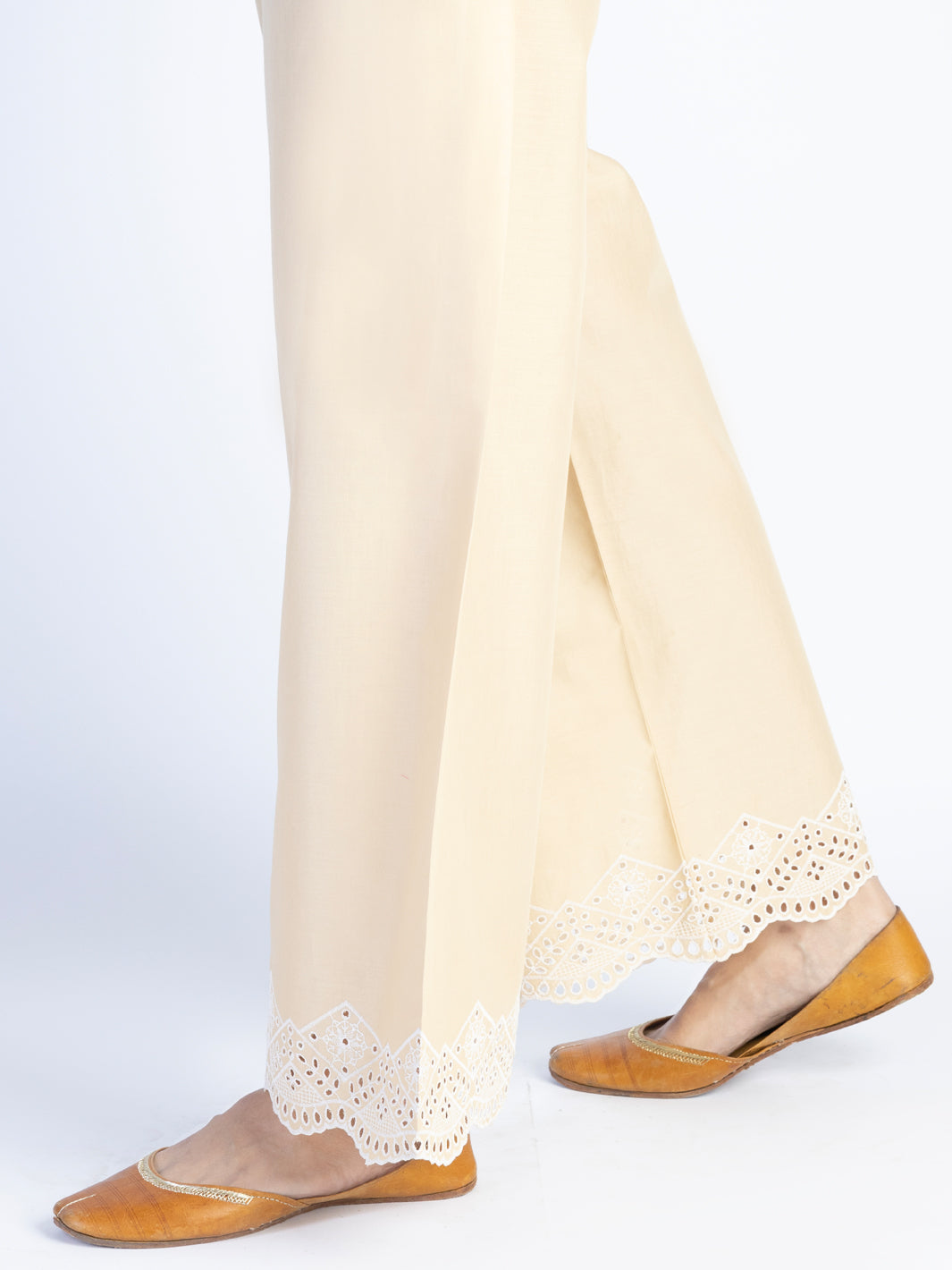 White Cambric Trousers - AL-T-626 – Almirah