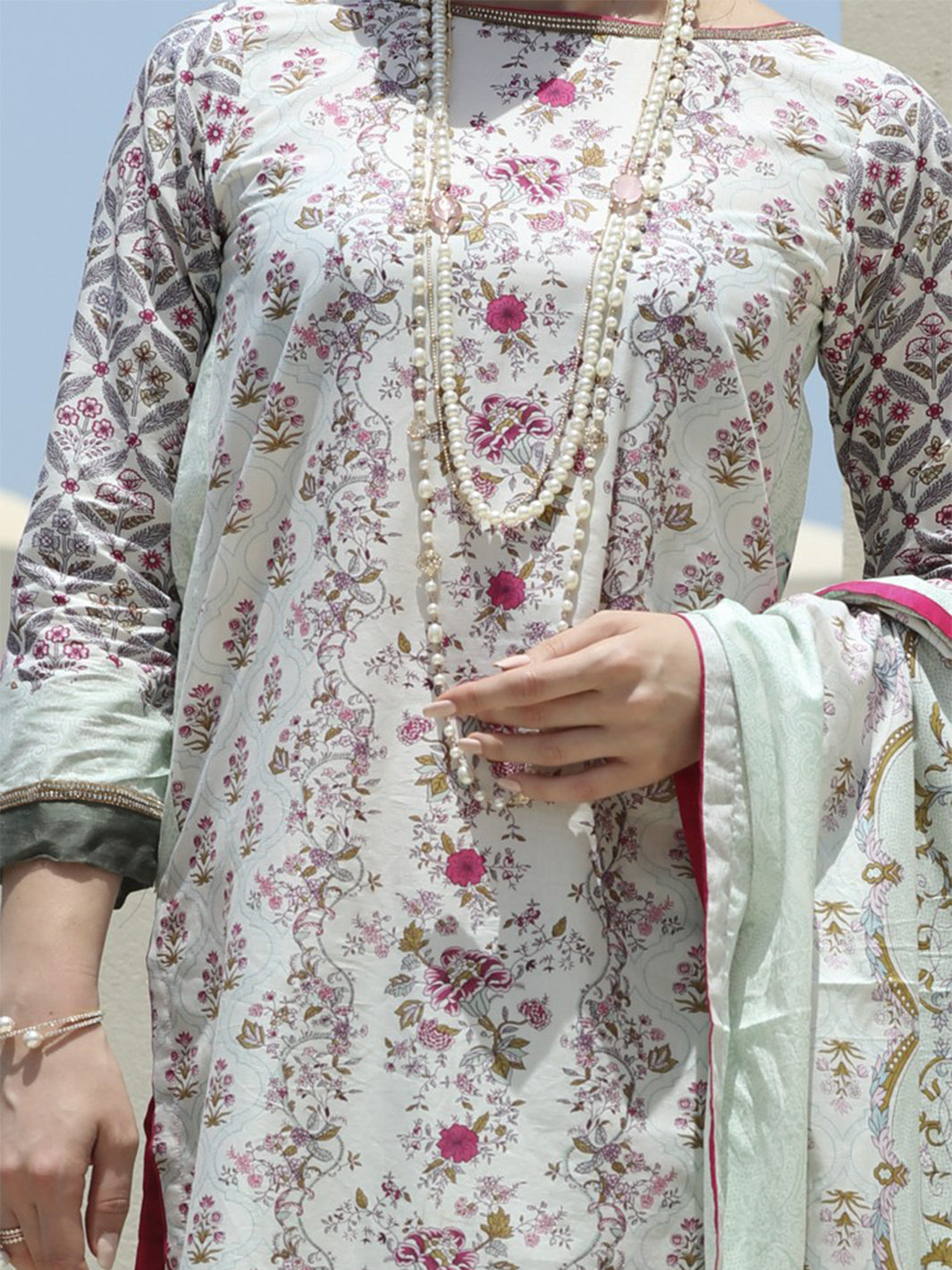 Natural Cambric 3Pc Stitched - ALP-579