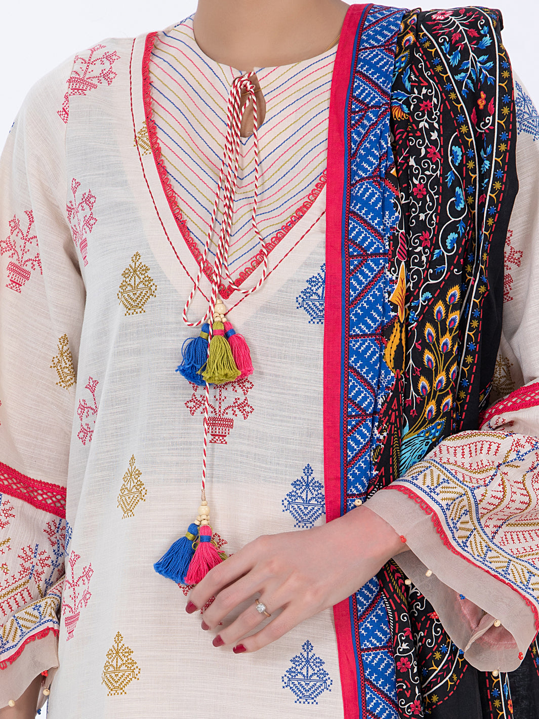Off White Khaddar Unstitched 3Pc - AWP-3PS-515